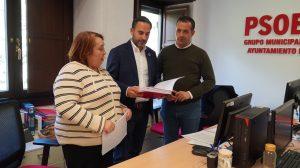 El PSOE pide al Ayuntamiento acabar con el déficit de personal en áreas municipales deterioradas con el fin de la tasa de reposición