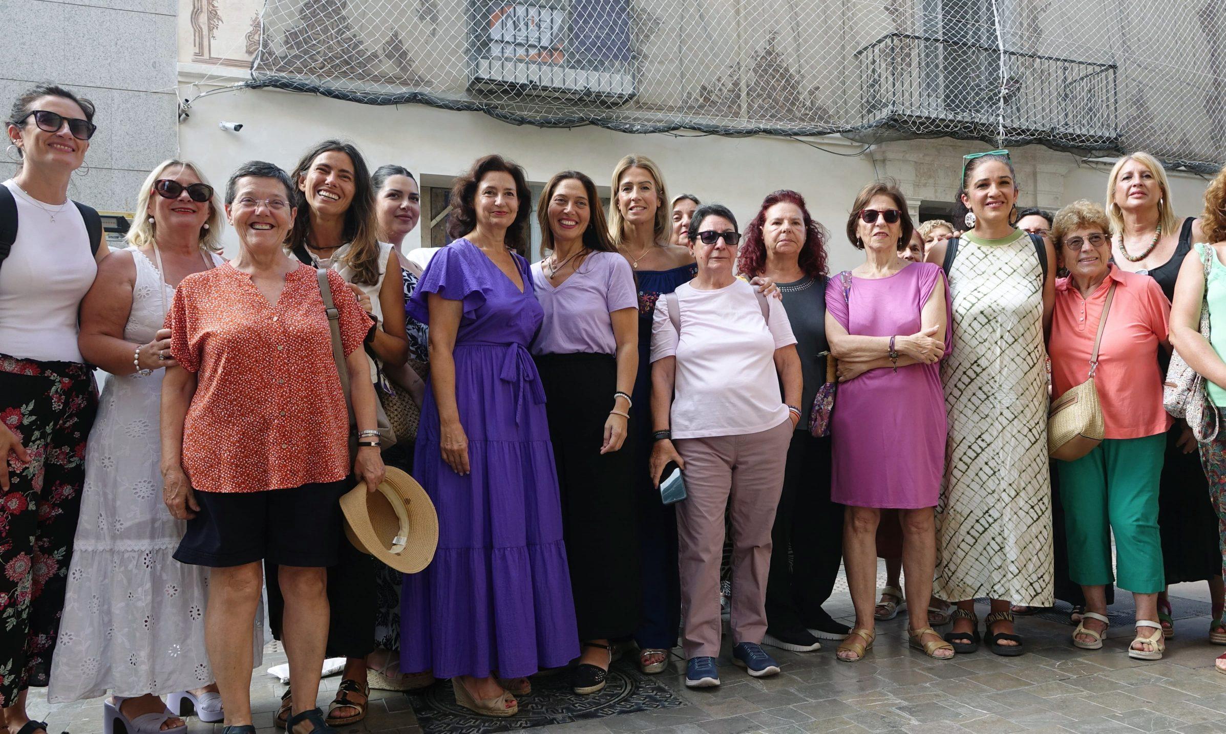 El PSOE critica la eliminación del Servicio Provincial de la Mujer de su histórica sede del Palacio de Valdeflores