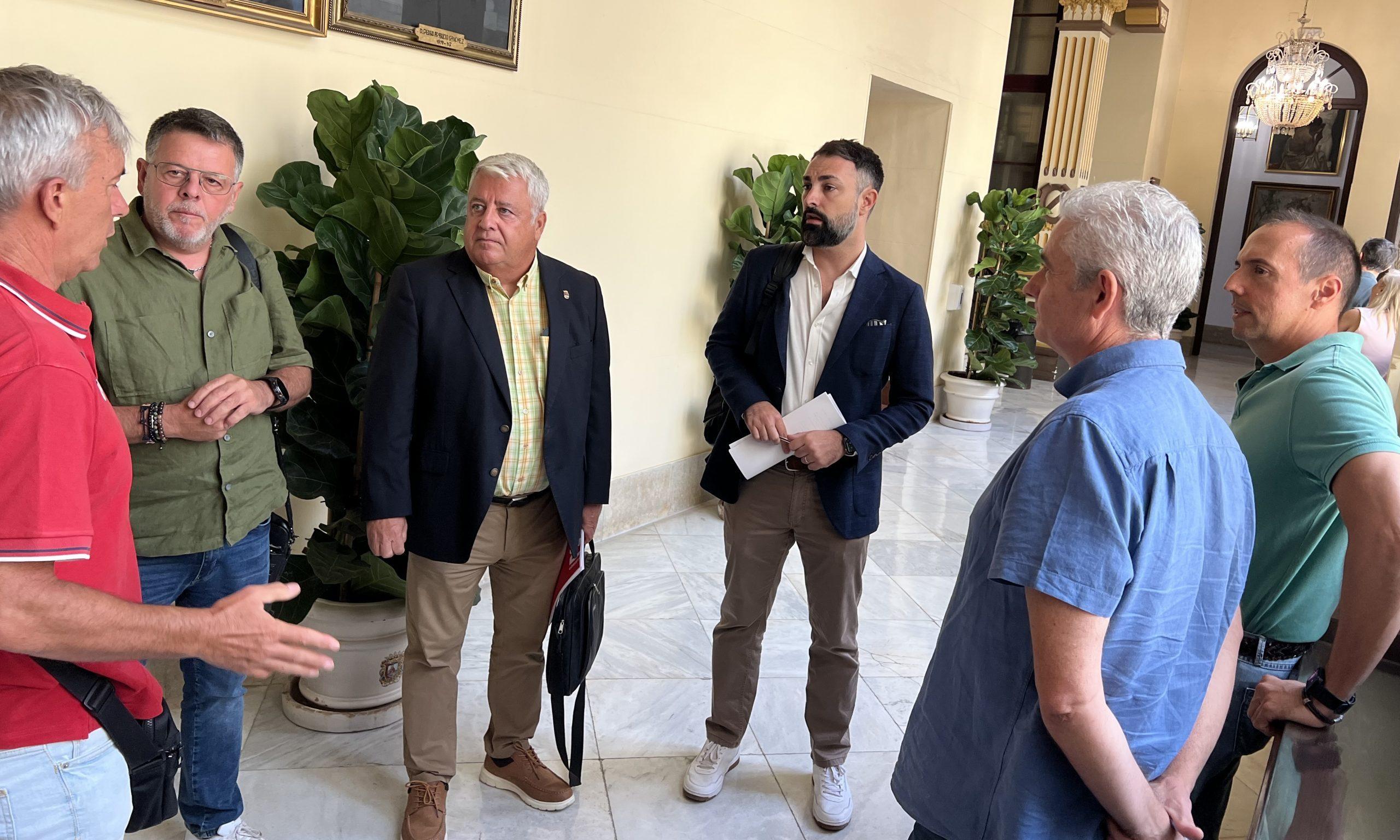 El PP rechaza reforzar la plantilla de Policía Local con un déficit de más de 300 agentes