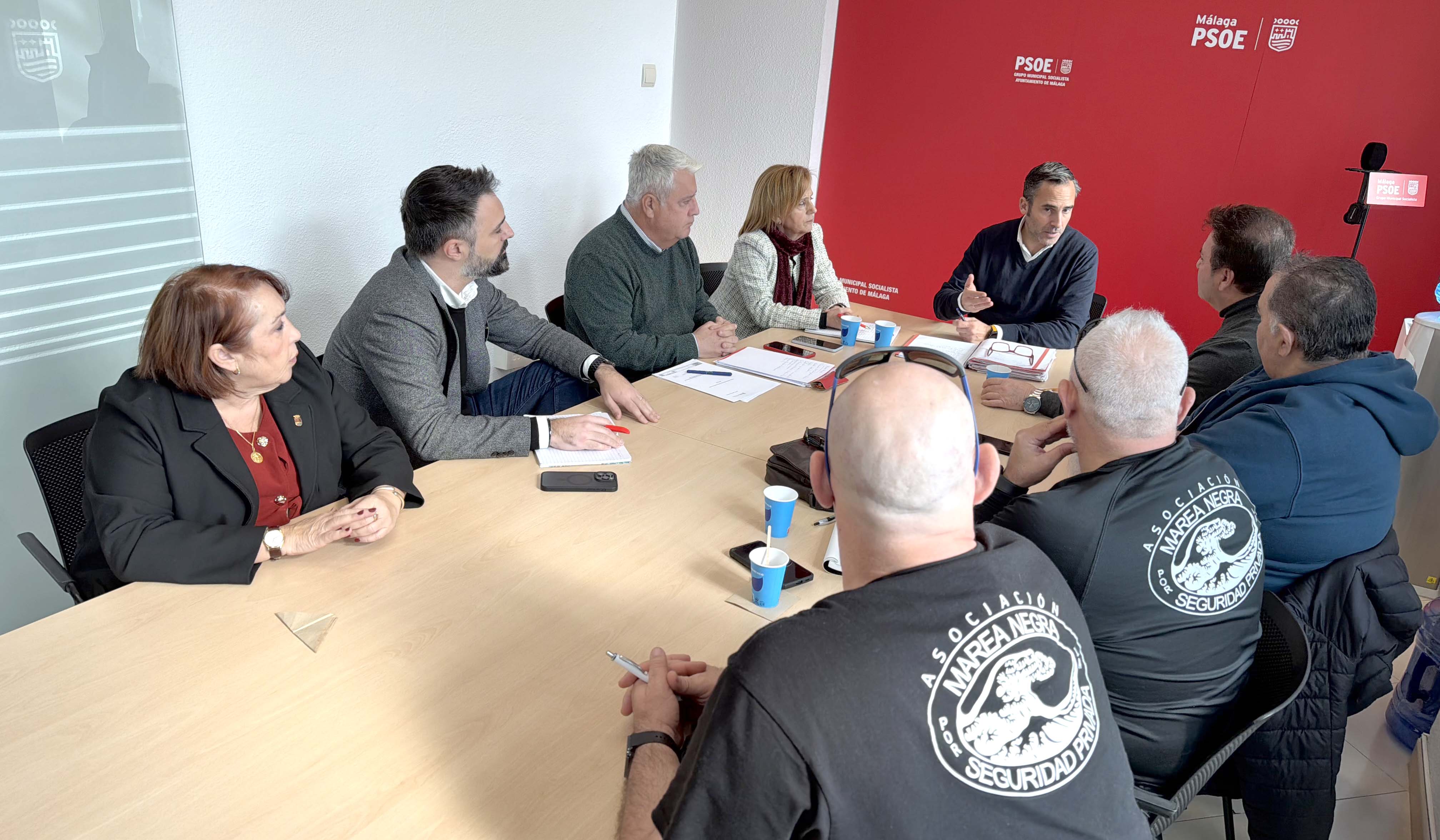 El PSOE denuncia “la chapuza del PP” en la seguridad de Urbanismo tras permitir que un edificio municipal funcionara con un solo vigilante