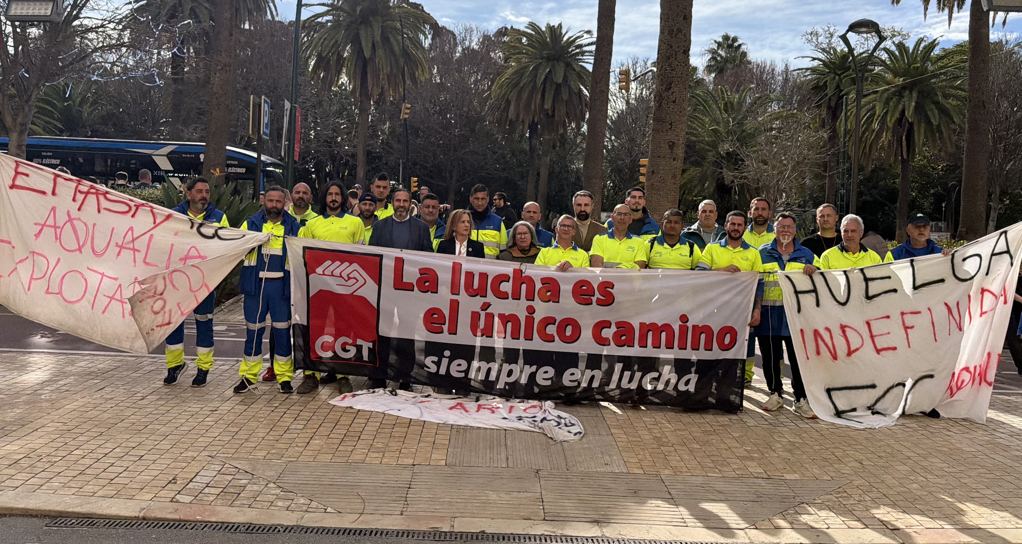 El PSOE acusa a De la Torre de ser cómplice del incumplimiento del contrato de saneamiento de EMASA