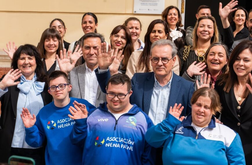 El Espacio Solidario reúne a más de 40 colectivos sociales en el 29 Festival de Málaga