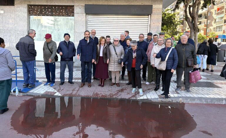 El PSOE denuncia la “nefasta gestión” del drenaje en los nuevos carriles bici y exige soluciones inmediatas al Ayuntamiento