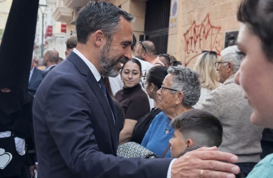 Pérez exige a Moreno Bonilla y De la Torre que pidan perdón por «intentar dañar la mejor Semana Santa de la historia de Málaga”