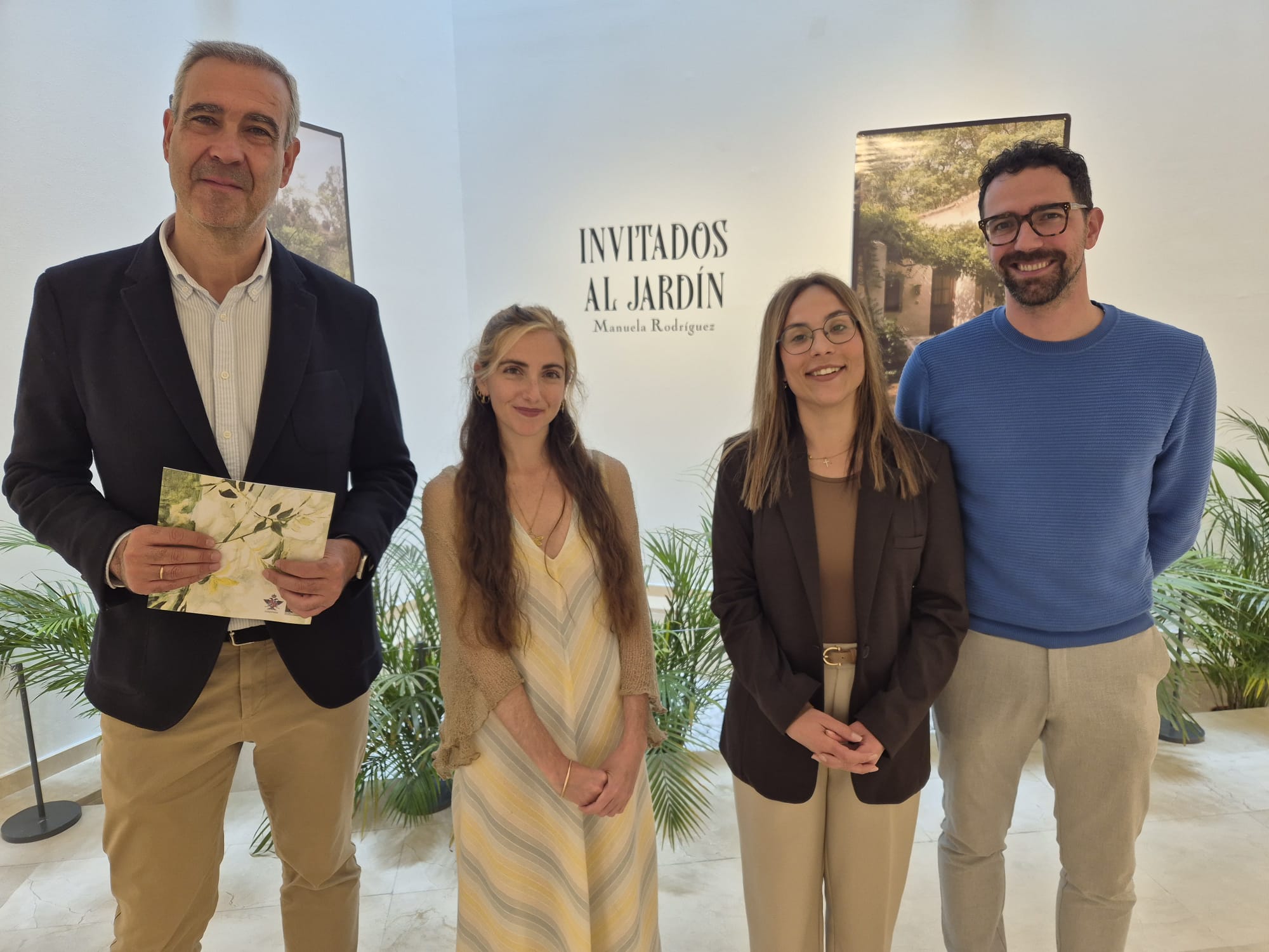 La artista Manuela Rodríguez presenta en Alhaurín el Grande una exposición inspirada en los jardines de La Baltasara