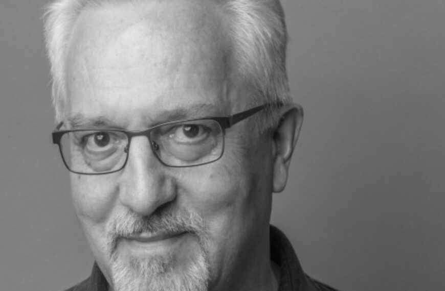 El Centro Andaluz de las Letras y la Feria del Libro de Málaga programan a los internacionales Alan Hollinghurst e Irvine Welsh