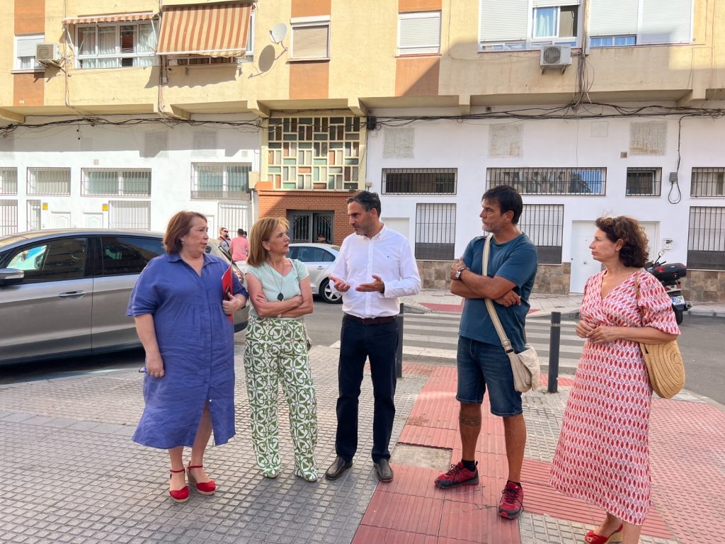 El PSOE afea al PP que “la medida urgente” para blindar los locales comerciales de su conversión en infraviviendas “llega tres años tarde”