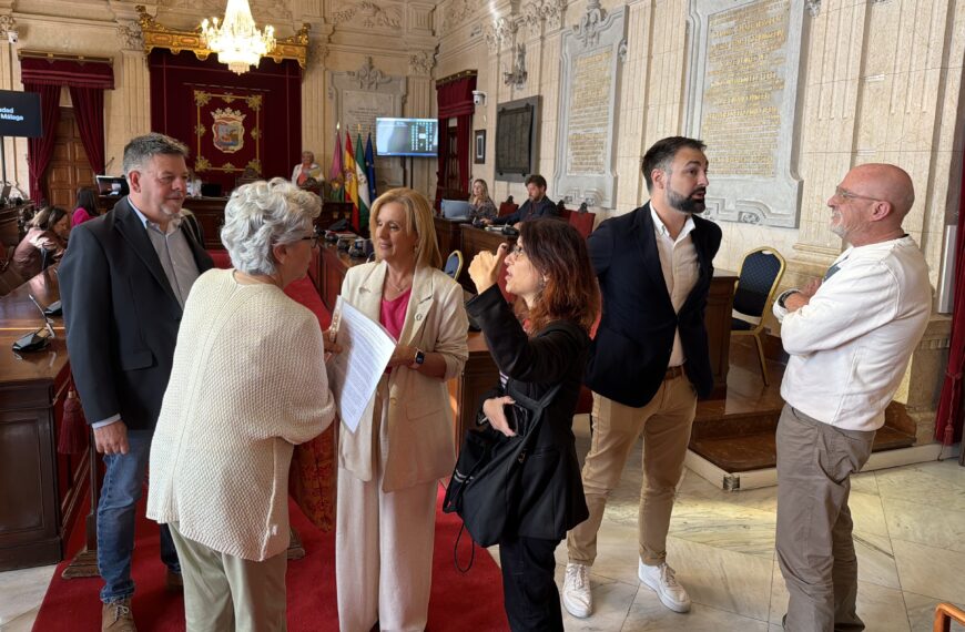 El PSOE denuncia el empecinamiento del PP en “echar más hormigón al río Guadalmedina” y frenar un plan de choque urgente para controlar plagas