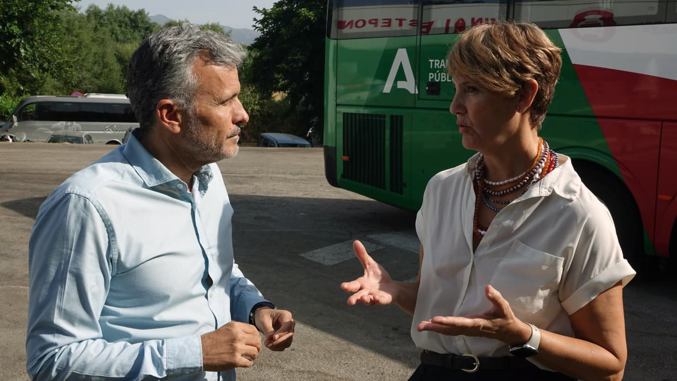 El PSOE exige invertir en transporte público los 15 millones que la Junta recauda de la AP-7