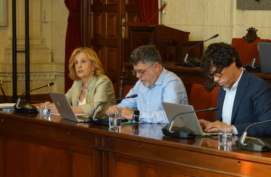 El PSOE acusa al PP de “traicionar” la protección de Arraijanal, la última playa virgen de Málaga
