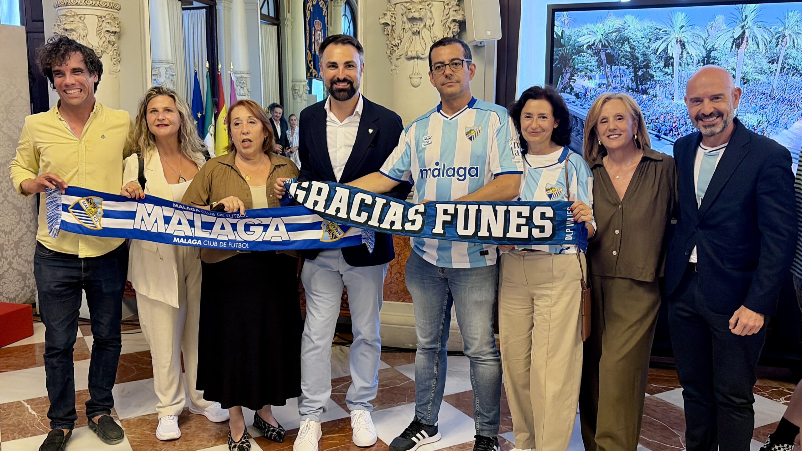 Ruiz Araújo exige a De la Torre que escuche a la afición sobre el futuro de La Rosaleda