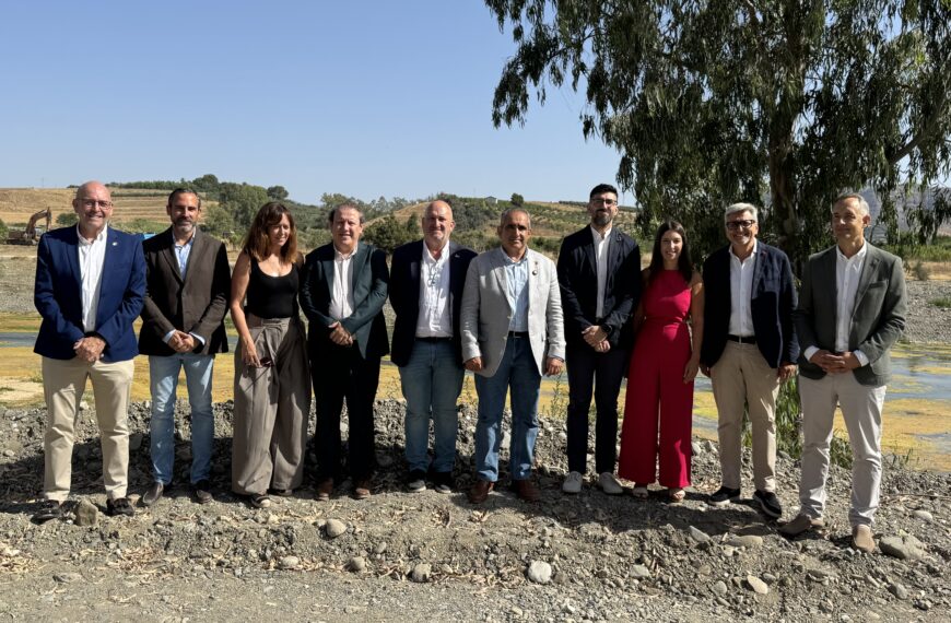 Los alcaldes socialistas exigen a la Junta que prolongue la A-357 hasta el cruce de Zalea