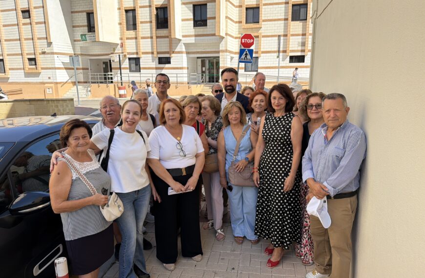 El PSOE acusa a Moreno Bonilla de “desmantelar” la sanidad pública tras el cierre vespertino de siete centros de salud en Málaga durante el verano