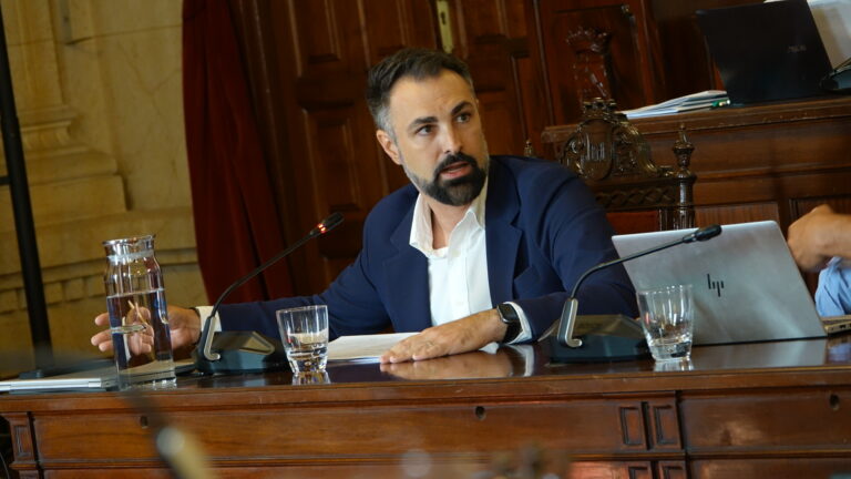 El PSOE acusa a De la Torre de aplazar el Debate del Estado de la Ciudad ante una Málaga “cada vez menos vivible”