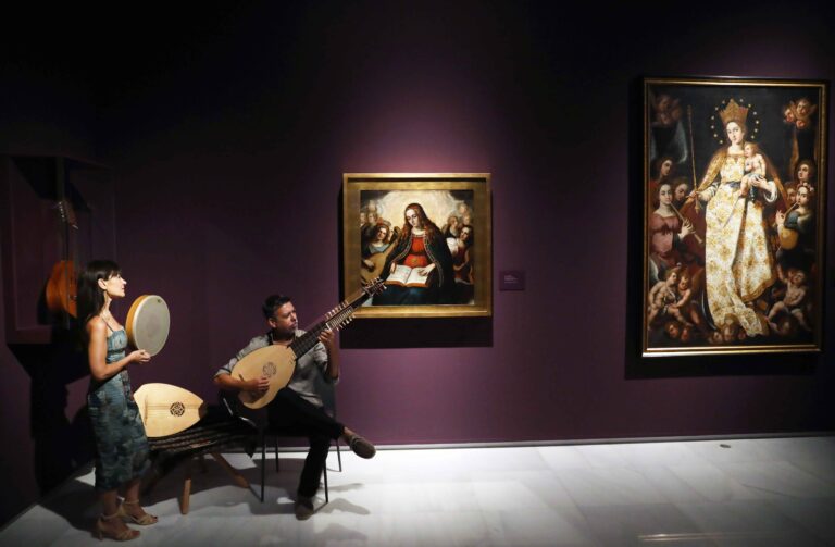 Fundación Unicaja reúne cinco siglos de arte y música en una exposición en Málaga