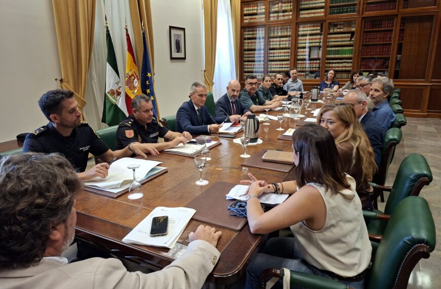 Más de 88.000 personas y 20.900 vehículos pasan por el Puerto de Málaga durante la OPE 2026