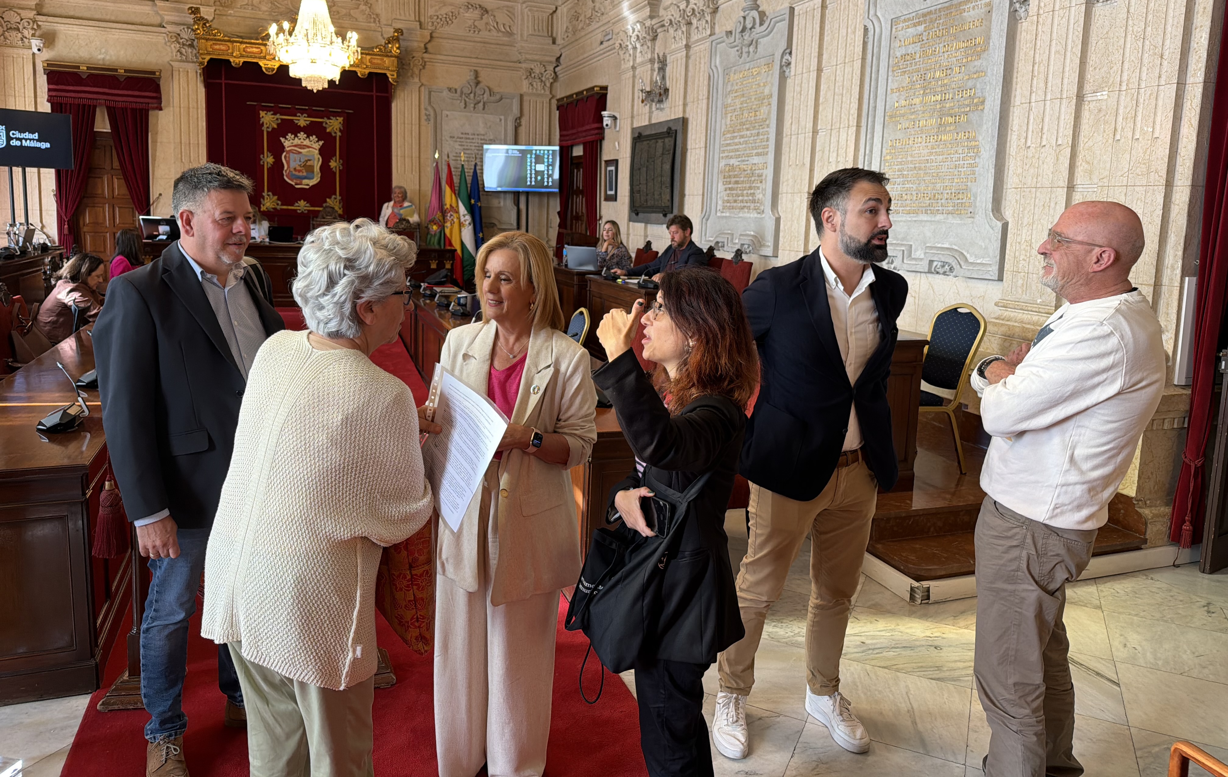 El PSOE reclama revisar los árboles de gran porte tras el accidente de Miraflores de los Ángeles
