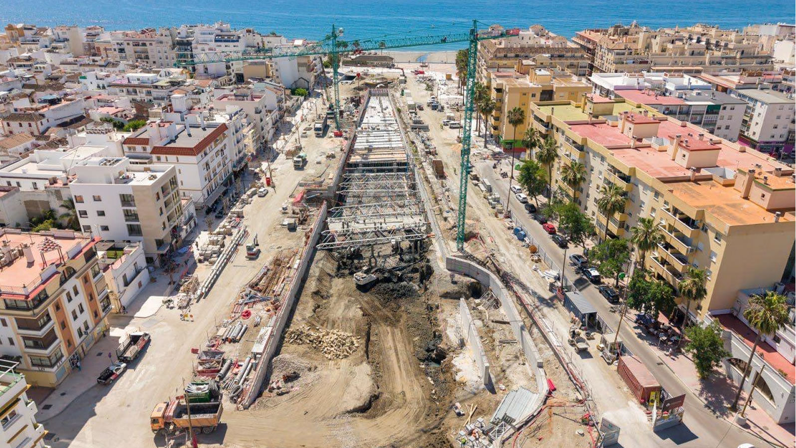 El PSOE de Estepona pide explicaciones sobre un millón de euros previsto para gestionar los excedentes de la obra del Bulevar de San Lorenzo