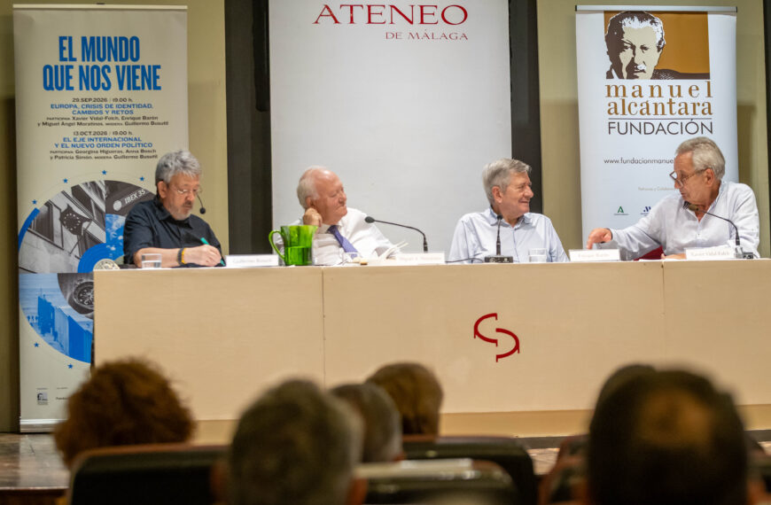 Moratinos, Vidal-Folch y Enrique Barón debaten en Málaga sobre la identidad de Europa y su papel global