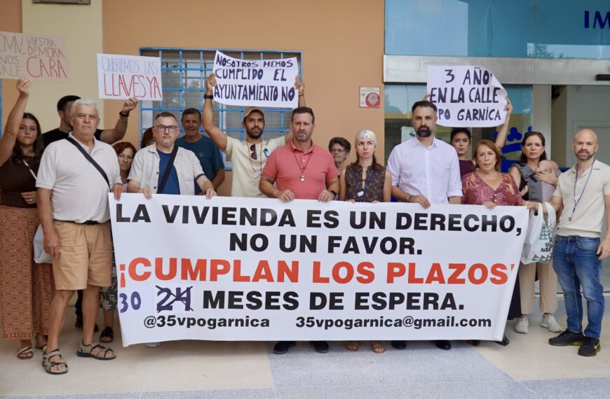 El PSOE pide explicaciones a De la Torre por los contratos con Ferson tras los retrasos de las VPO de Garnica