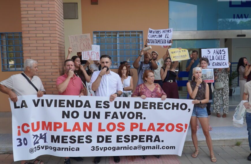 El PSOE exige la entrega de las 35 VPO de Garnica ante la situación «límite» de las familias adjudicatarias