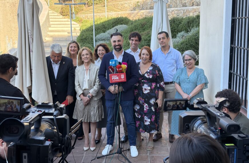 Ruiz Araujo sitúa la vivienda y los problemas cotidianos como ejes de «una nueva etapa para Málaga»